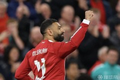 欧冠赛程激战：巴塞罗那迎战扎格勒布迪纳摩，三线作战考验实力